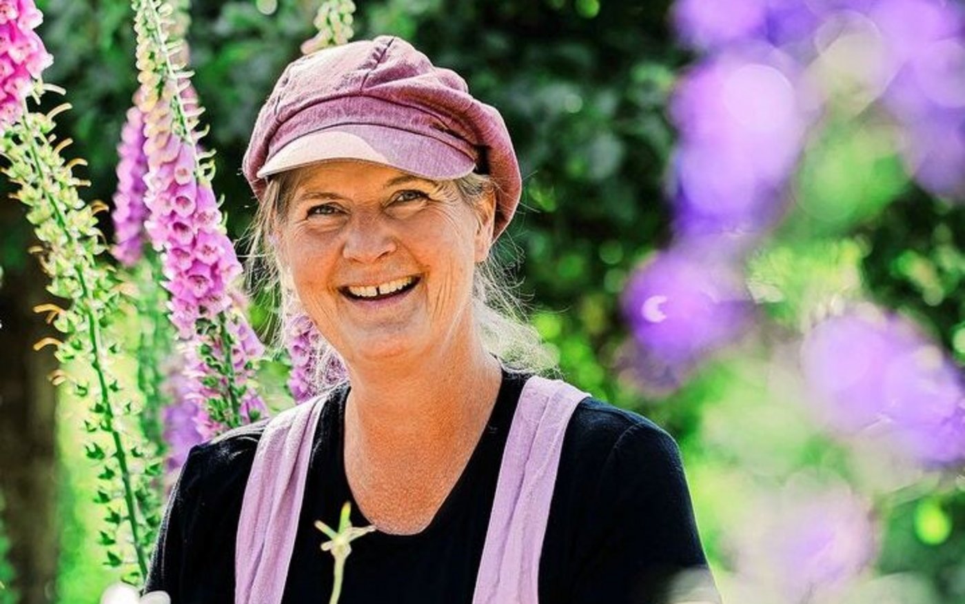 Carmen von Ballmoos ist begeisterte Blumengärtnerin, auch wenn die Zeit dafür neben ihrem Job oft knapp ist.