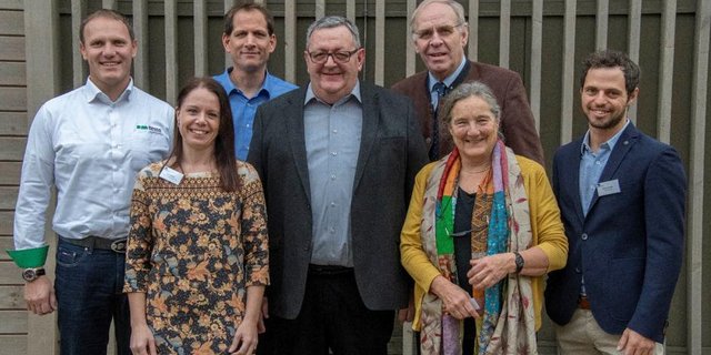 (v.l.n.r.) David Schreiber, Manuela Renz (Geschäftsführerin), Holger Stockhaus, Lukas Hasler, Peter J. Meier, Barbara Buser, Denys Thommen (Bild zVg))