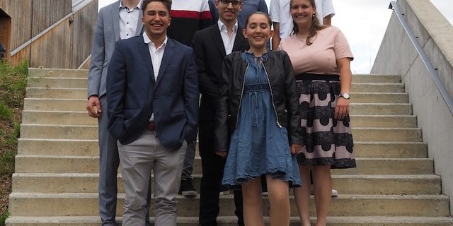 Die Absolventinnen und Absolventen der BMS 1 (während der beruflichen Grundbildung). (Bilder Strickhof)