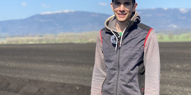 Mit der Lehre zum Landwirt will Patrick von Rotz aus Hombrechtikon ZH die Komplexität des Berufs verstehen und sehen, was alles dahintersteckt. Auf schweren Maschinen fühlt er sich am wohlsten. (Bilder sjh)