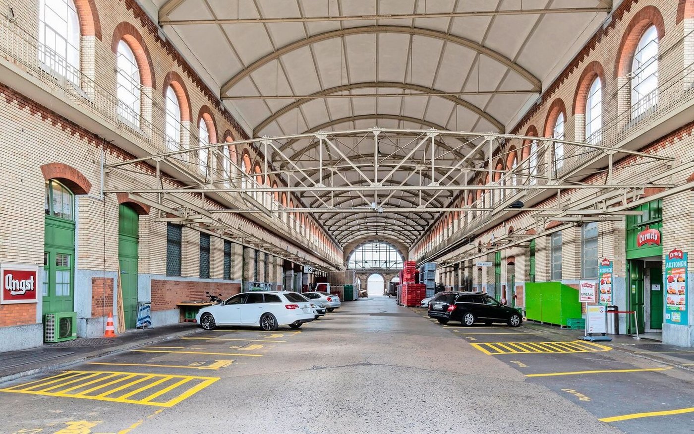 Kommt hier eine Markthalle? Die Stadt Zürich überlegt, was sie aus dem Areal macht. 