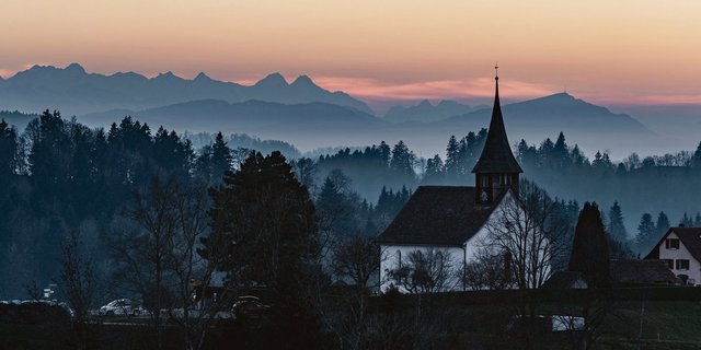 Die Sternenberger erhielten kurz nach 1700 eine eigene Kirche. Nicht zuletzt wurde damit verhindert, dass sie im thurgauischen Fischingen den katholischen Gottesdienst besuchten.(Bild Tom Kawara)