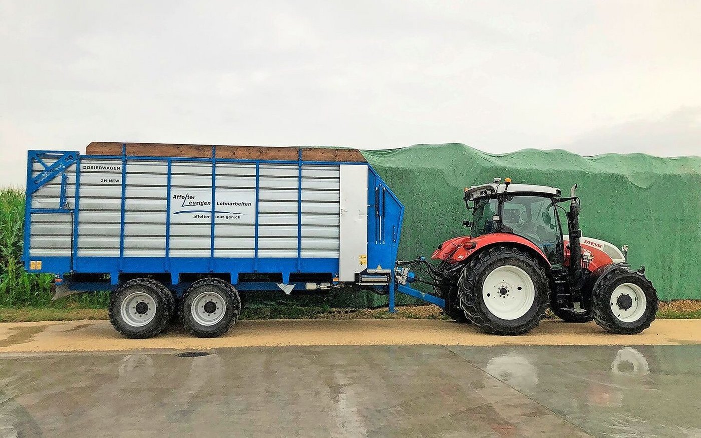 Fassungsvermögen gehören zum Betrieb. Der Lohnbetrieb ist ein weiteres Standbein von Benjamin Affolter. 