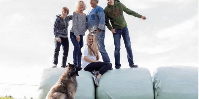 Ferien  oder Freizeitangebote auf dem Bauernhof oder Therapie, die Bandbreite sozialer Dienstleistungen in der Landwirtschaft ist gross. (Bild Stiftung Landwirtschaft und Behinderte)