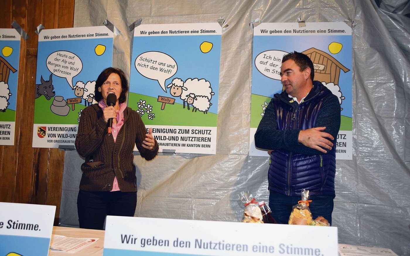 Der Präsident Thomas Knutti begrüsst Nationalrätin Monika Rüegger aus Engelberg OW am Anlass. Mit ihrem Referat stösst sie beim Publikum auf offene Ohren. 