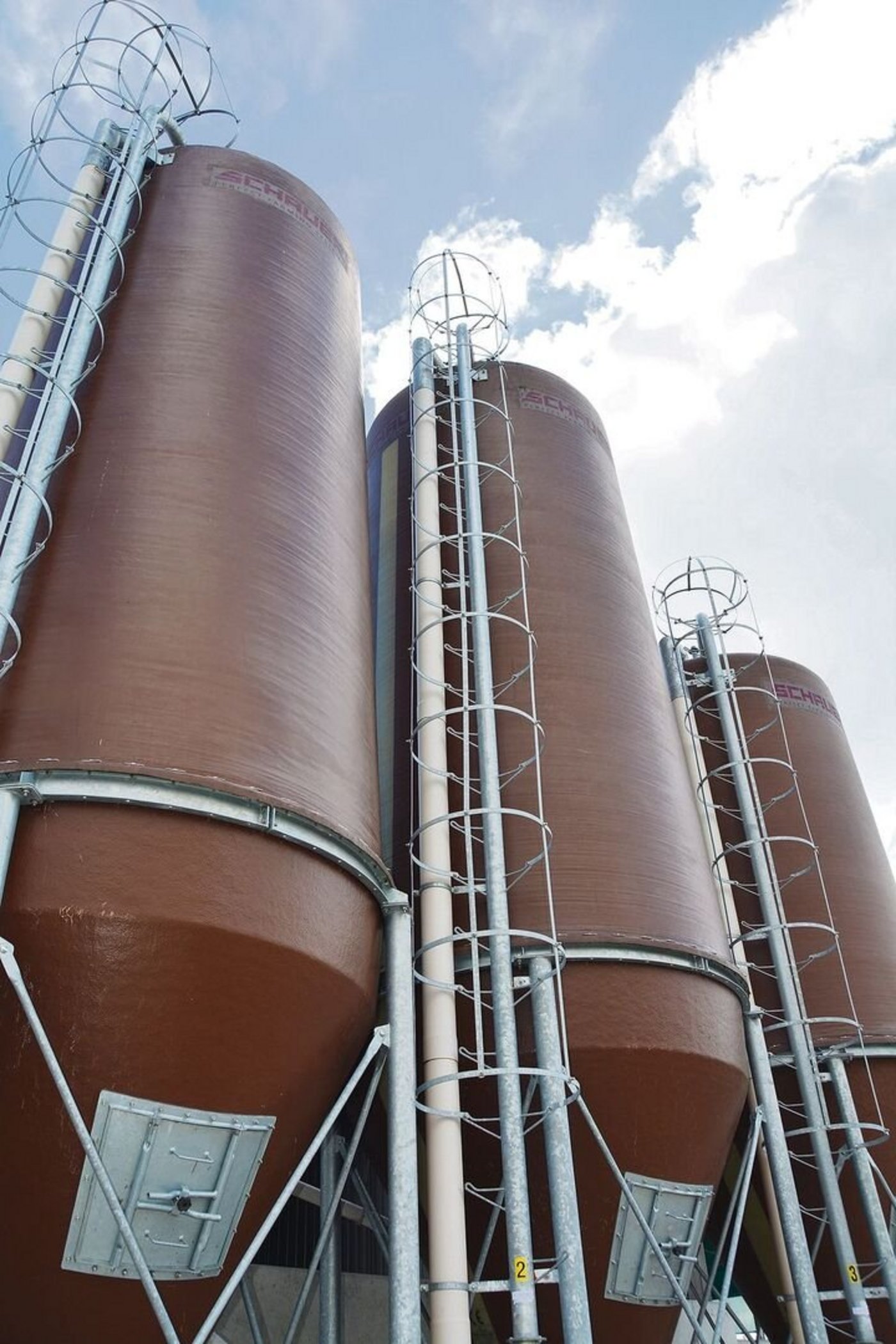 Mehrphasenfütterung: Auf dem Betrieb Eiholz kommt ein Einstall-, ein Jagermast- und ein Ausmastfutter zum Einsatz.